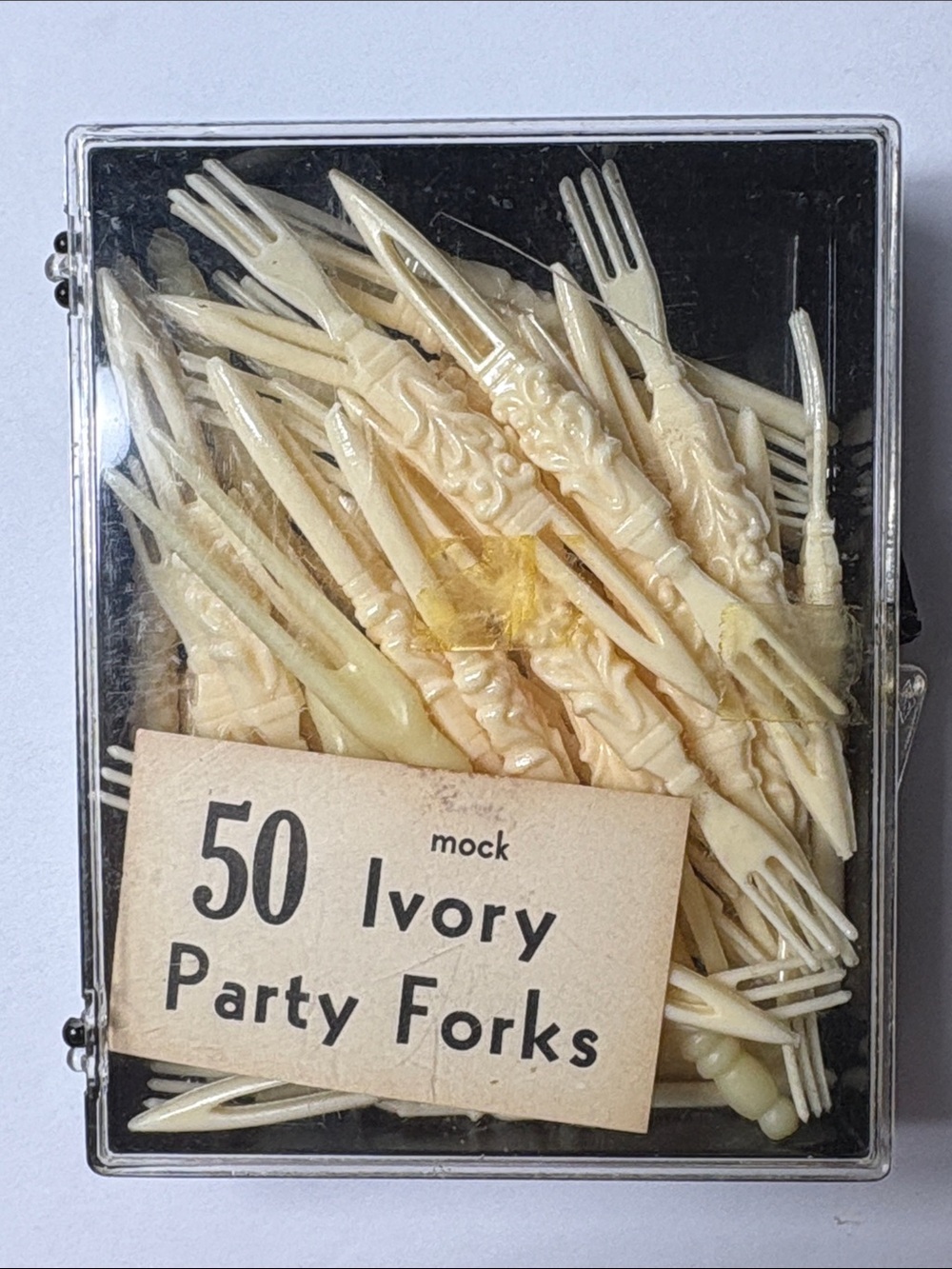 Vintage Ivory Decorative Disposable Party Forks - Pack of 44